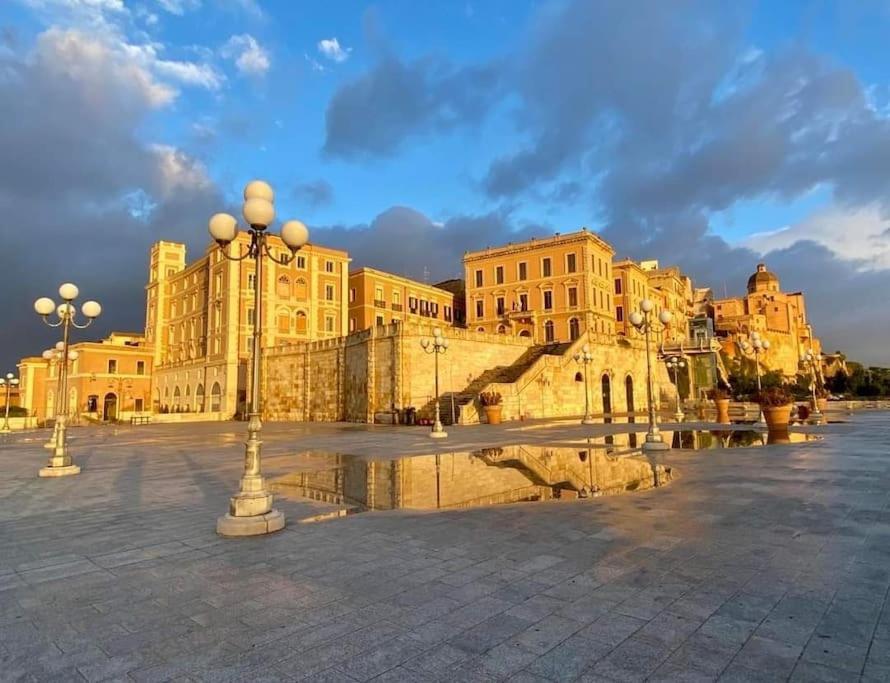 Exma Luxury Center Reserved Parking Apartment Cagliari
